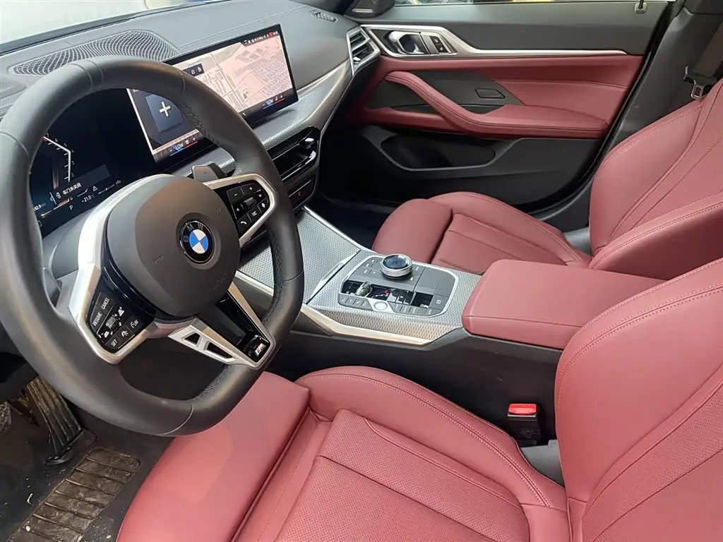BMW 4 Series 2024 — Photo 8/18