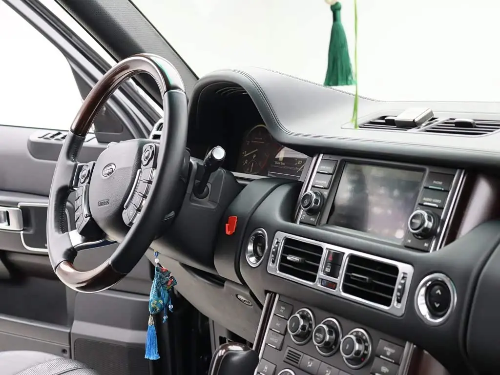 Land Rover Range Rover 2014 — Photo 13/20