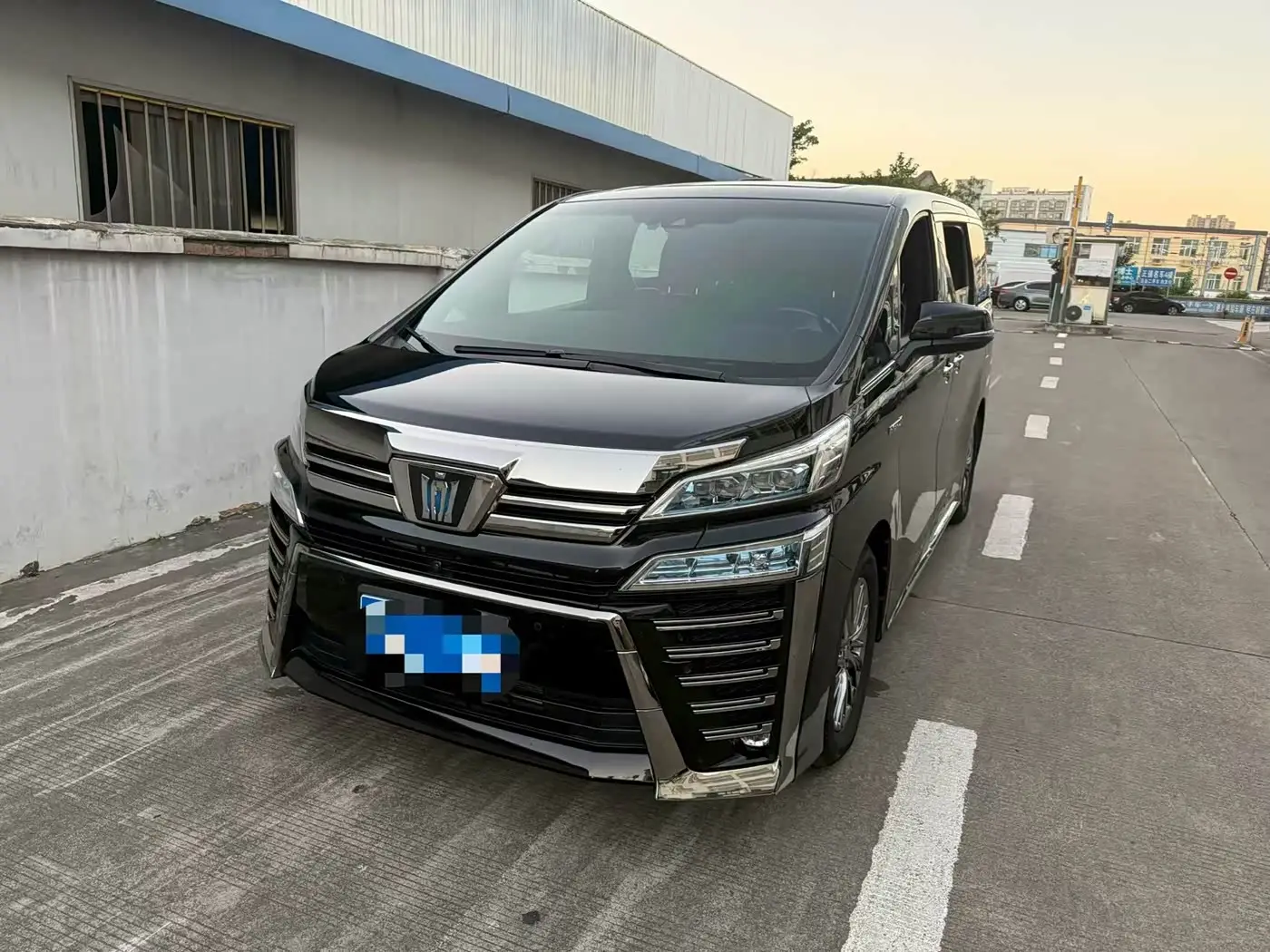 Toyota Vellfire, 2022