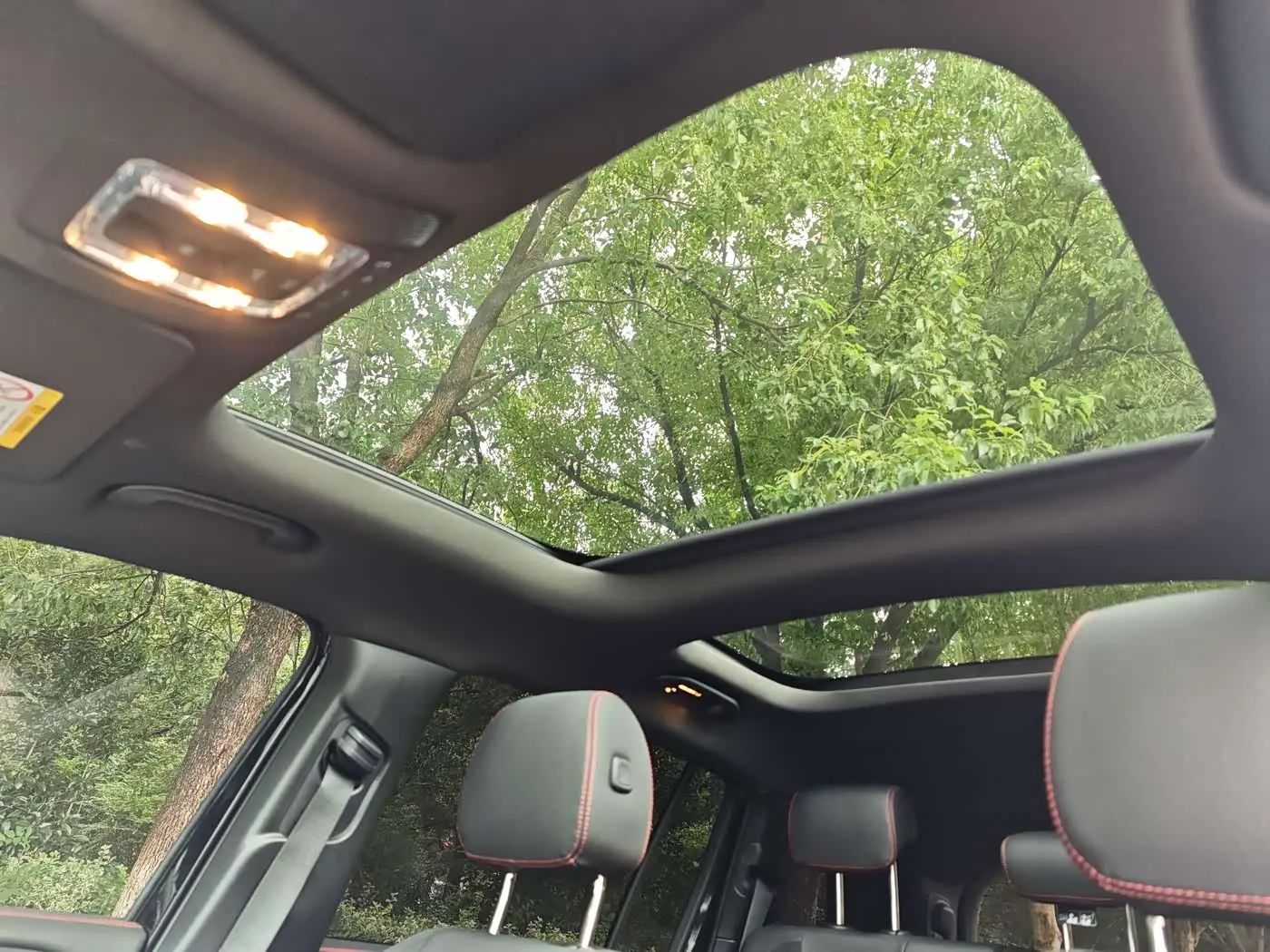 Mercedes-Benz GLB AMG 2026 — Photo 13/20