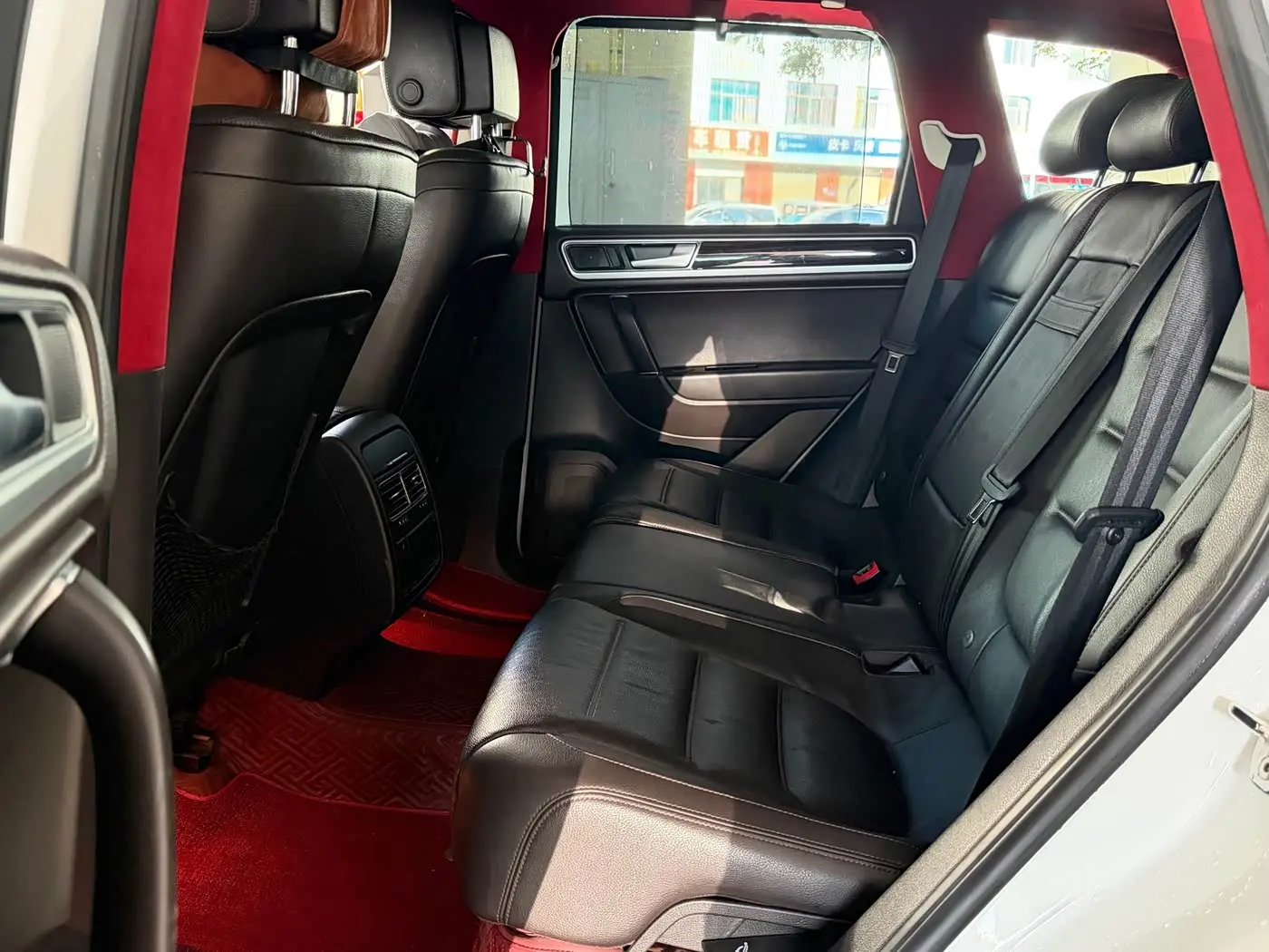 Volkswagen Touareg 2016 — Şəkil 7/10