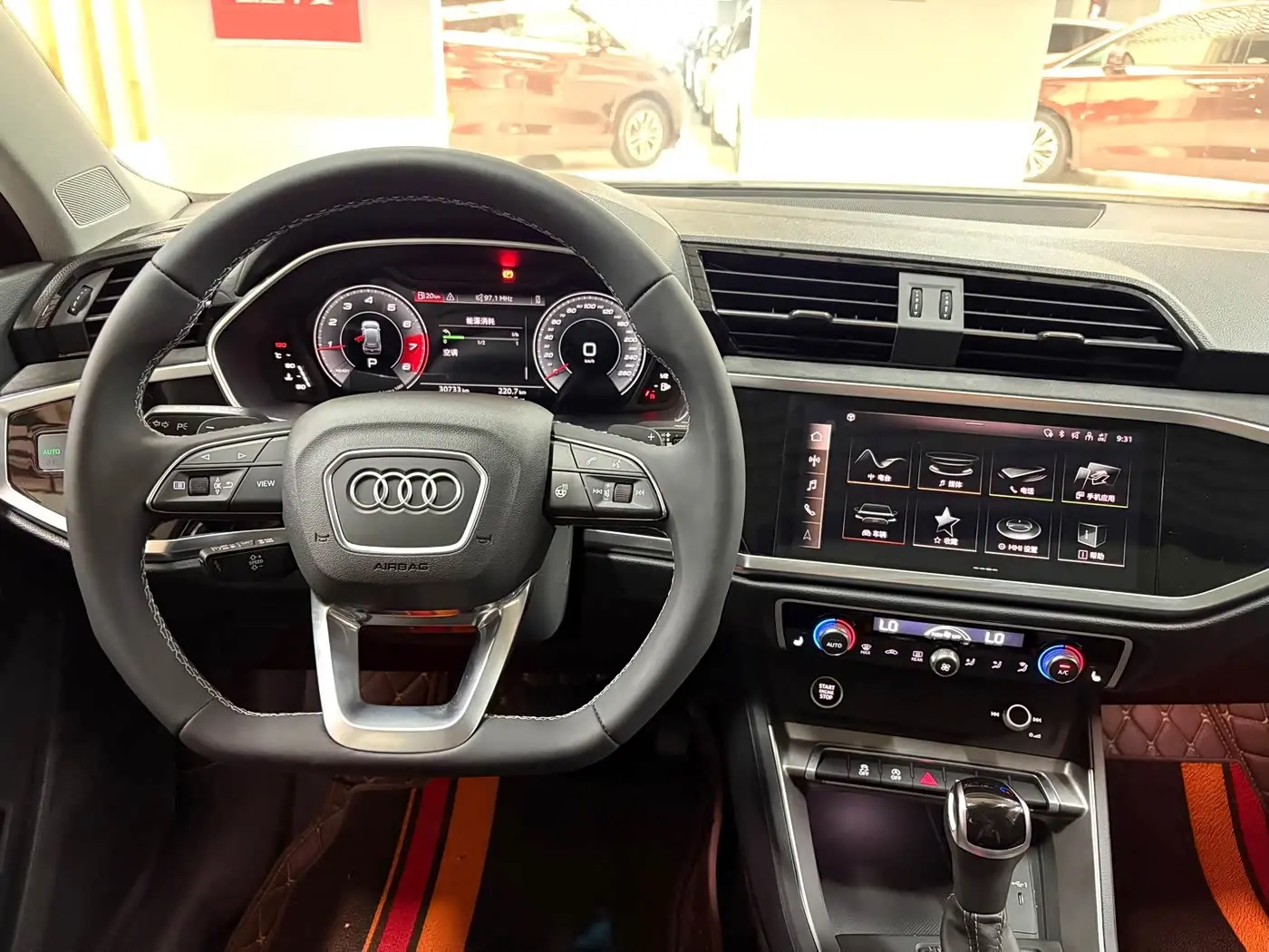 Audi Q3 2022 — Фото 12/19