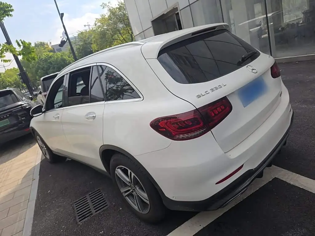 Mercedes-Benz GLC 2020 — Photo 5/20