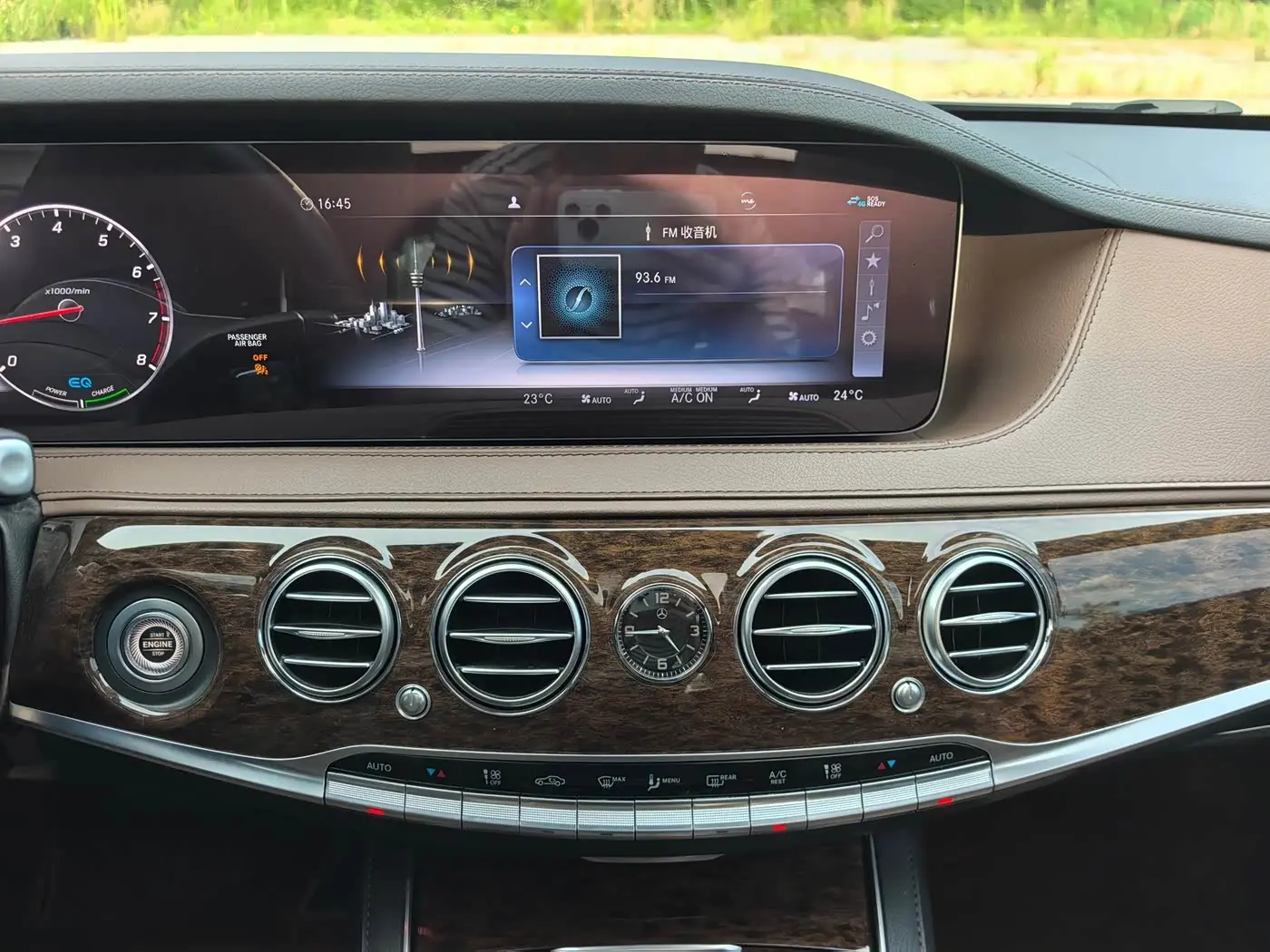 Mercedes-Benz S-Class 2019 — Photo 14/20