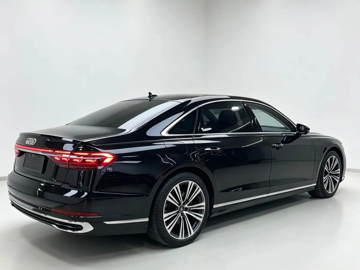 Audi A8 2024 — Şəkil 8/9
