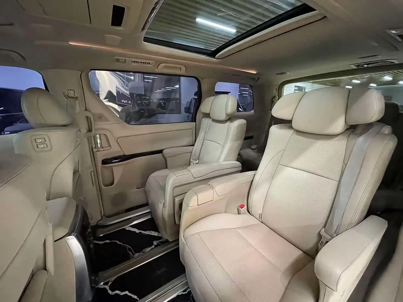 Toyota Alphard 2014 — Şəkil 14/20