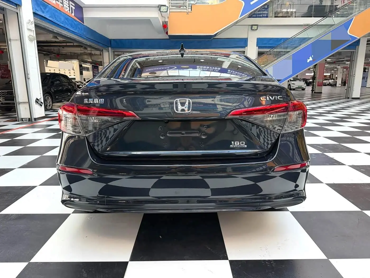 Honda Civic 2022 — Photo 18/19
