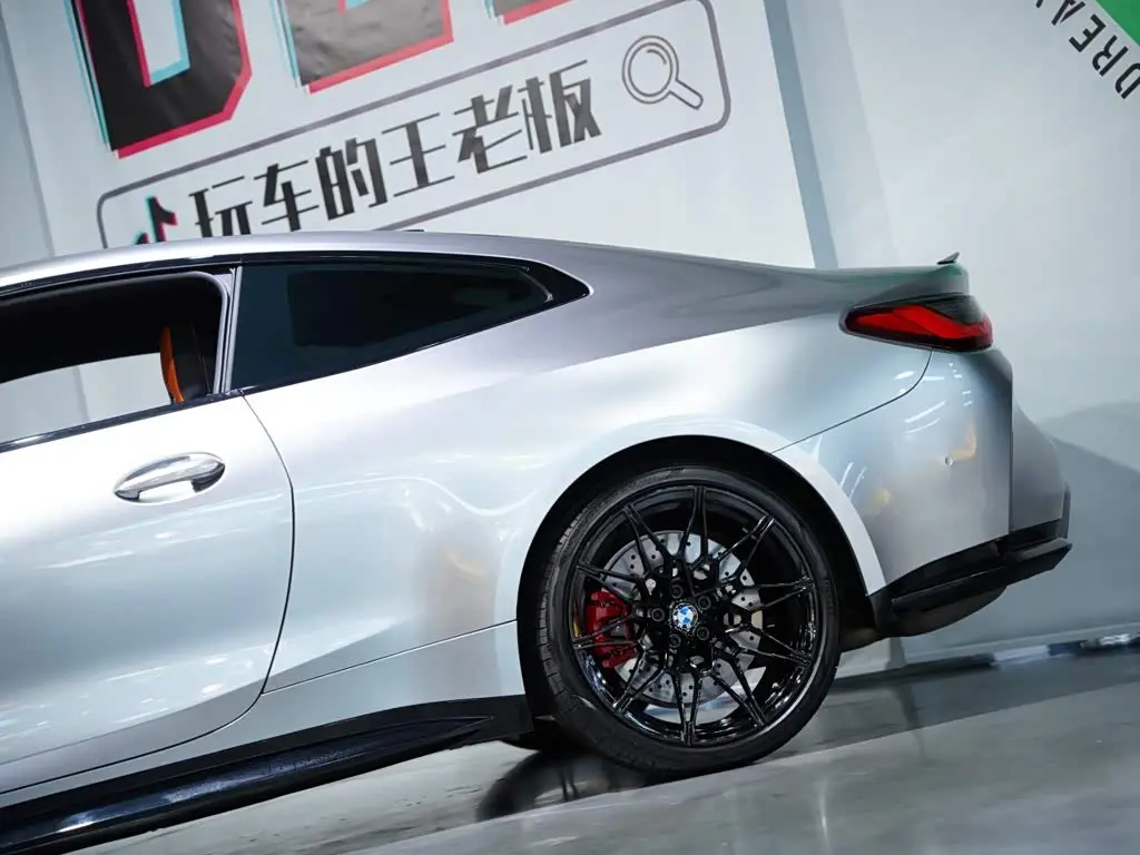 BMW M4 2022 — Photo 7/20