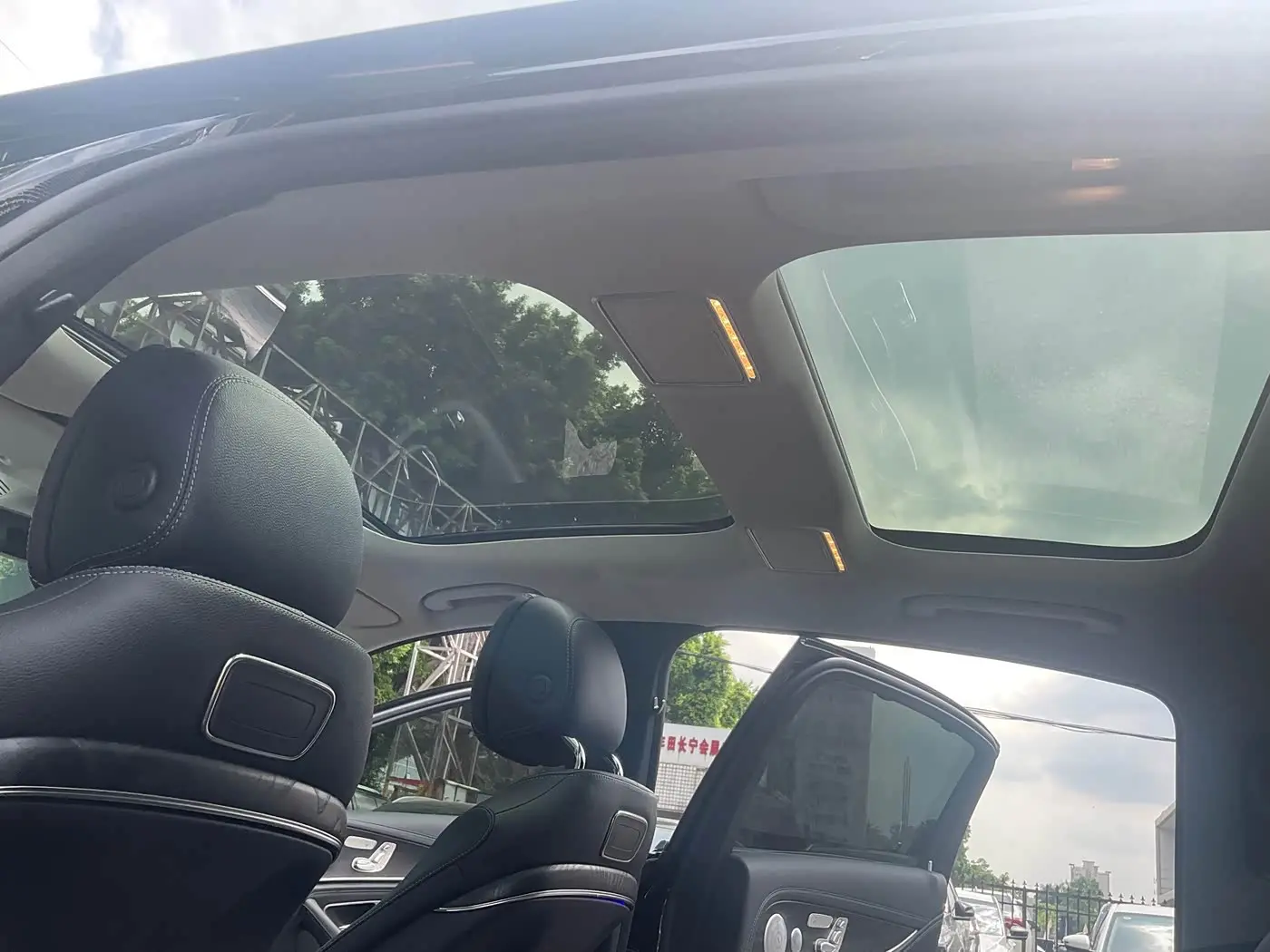 Mercedes-Benz E-Class 2019 — Şəkil 12/19