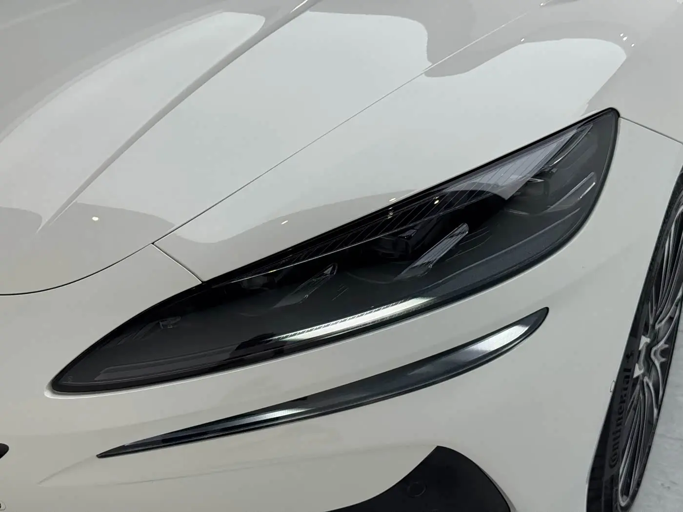 Denza Z9GT 2025 — Photo 6/14