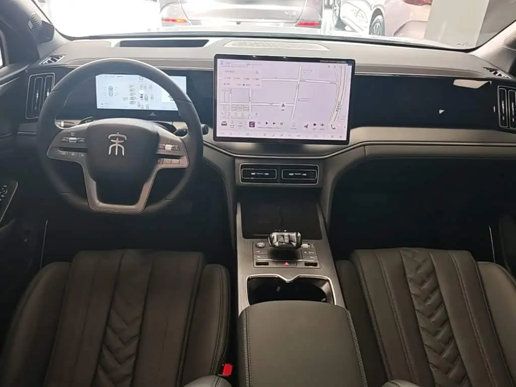 BYD Song L DM-i 2025 — Şəkil 10/20
