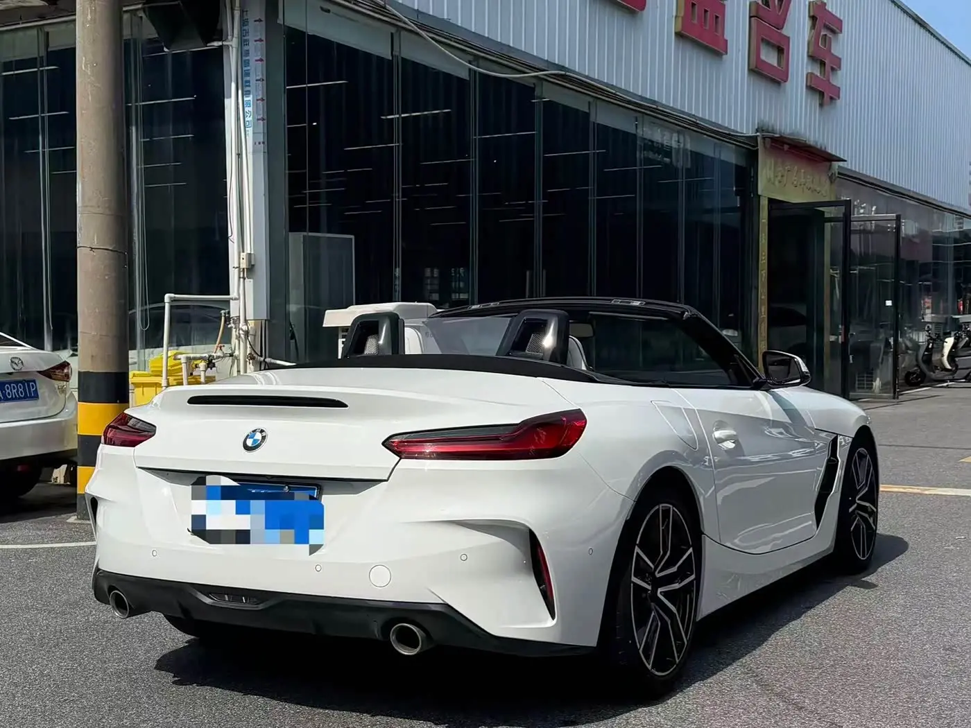 BMW Z4 2022 — Photo 10/10
