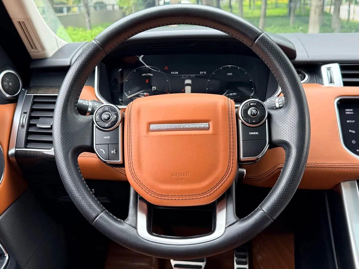 Land Rover Range Rover Sport 2015 — Şəkil 13/20
