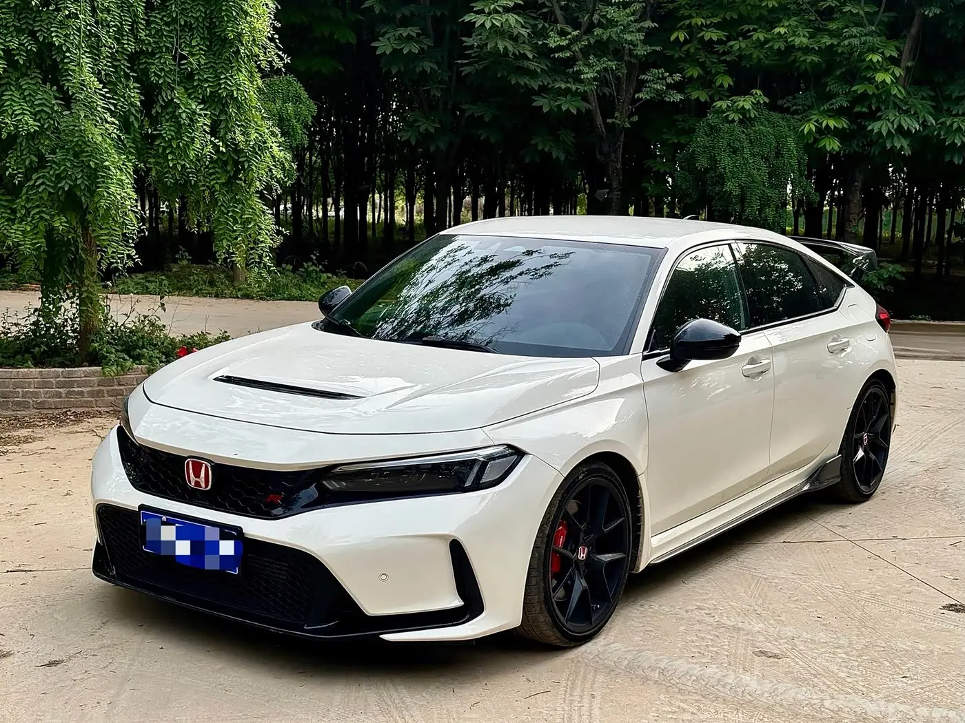 Honda Civic 2023 — Фото 1/12