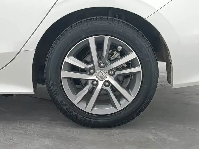 Honda Civic 2022 — Şəkil 8/15