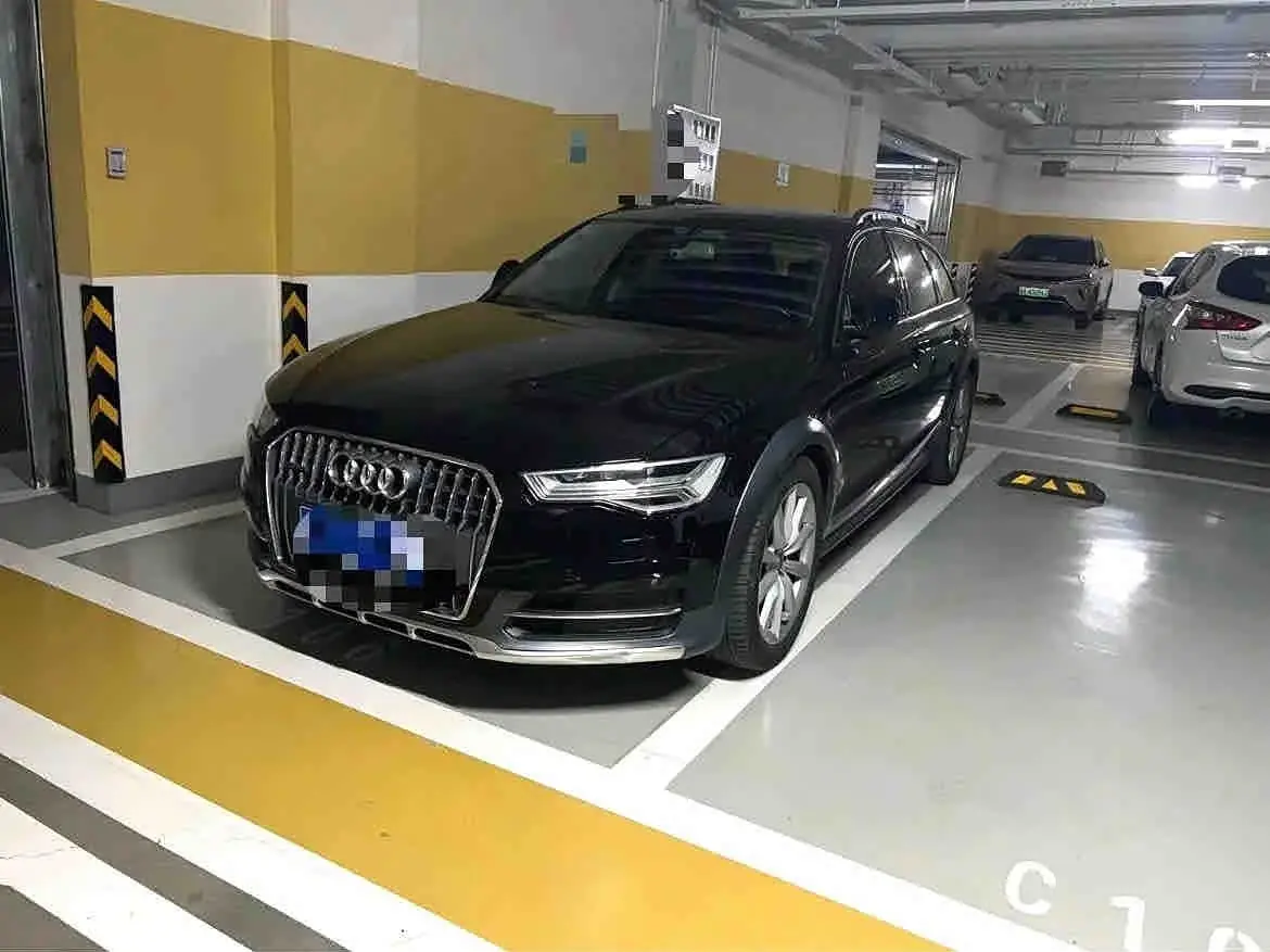 Audi A6 2017 — Фото 1/11