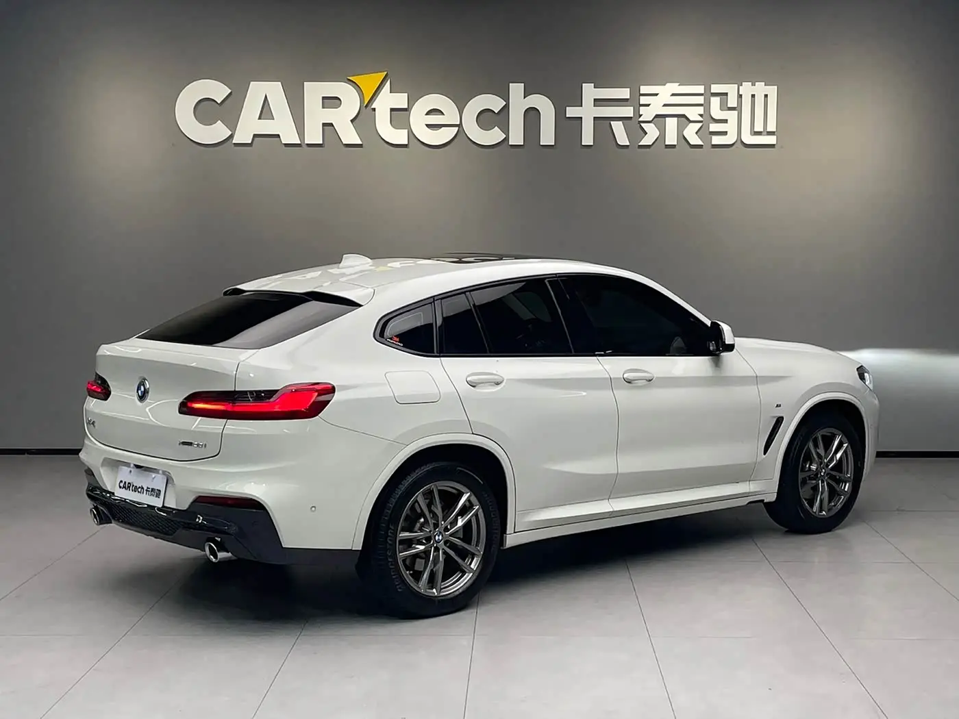 BMW X4 2021 — ფოტო 4/20