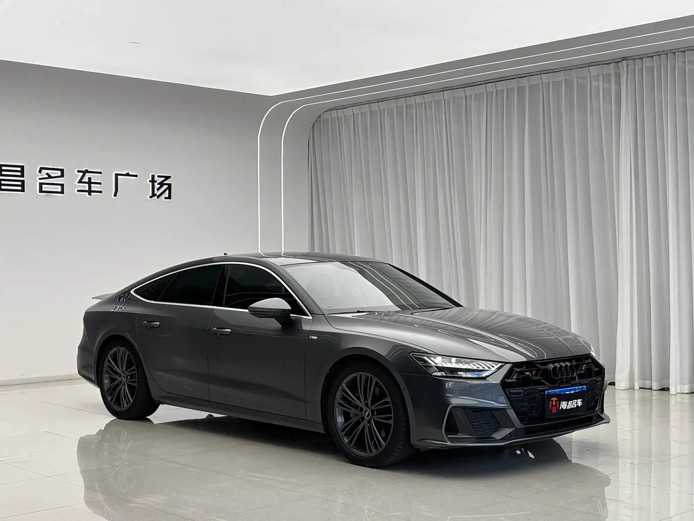Audi A7 2022 — Photo 4/15