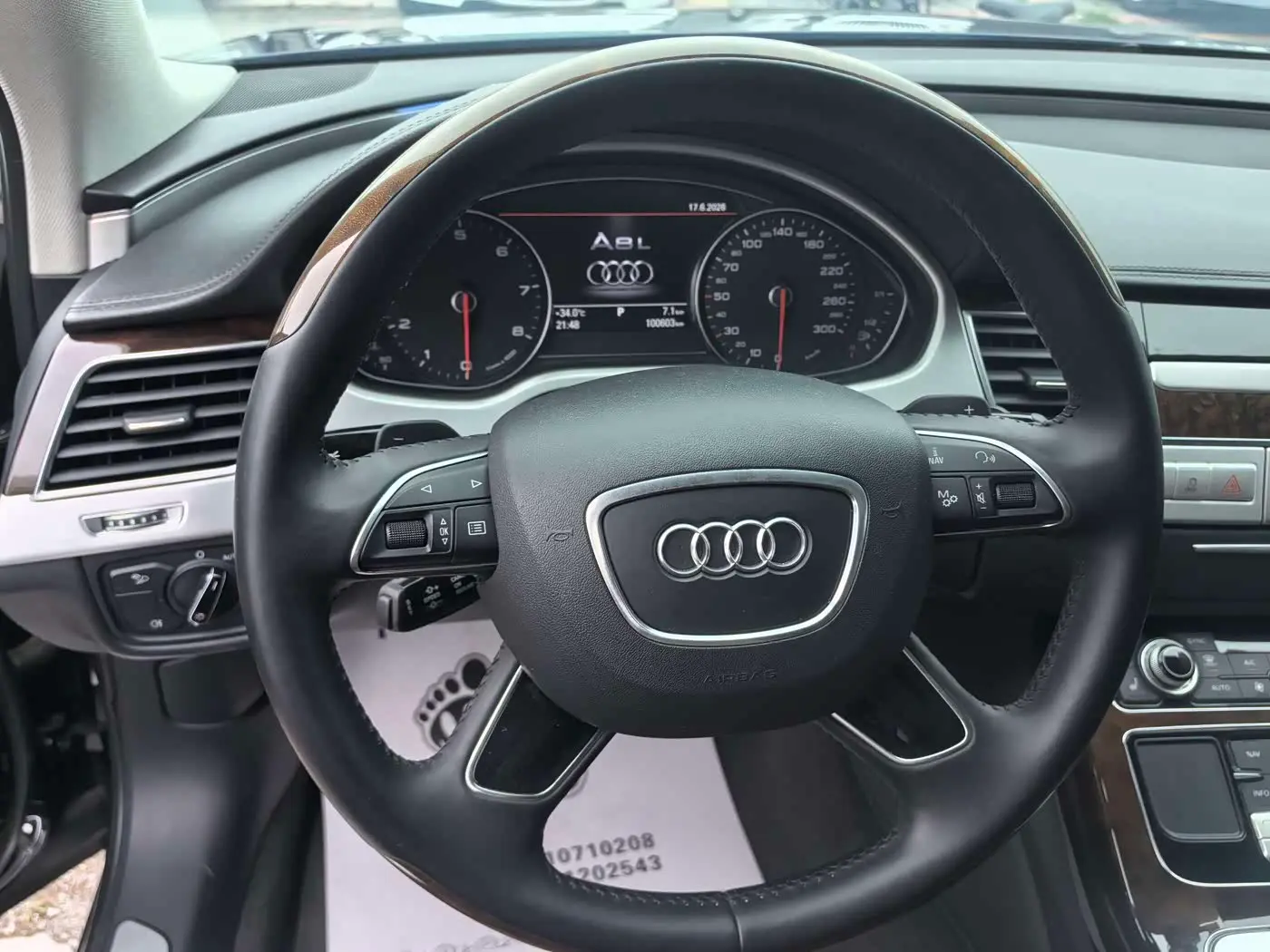 Audi A8 2016 — Photo 13/20