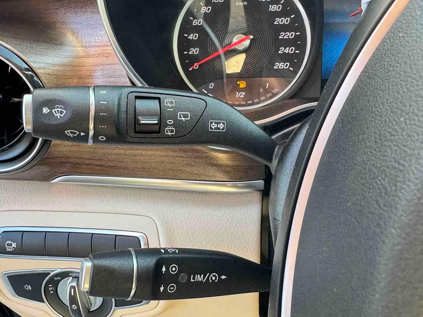 Mercedes-Benz V-Class 2022 — Şəkil 15/20