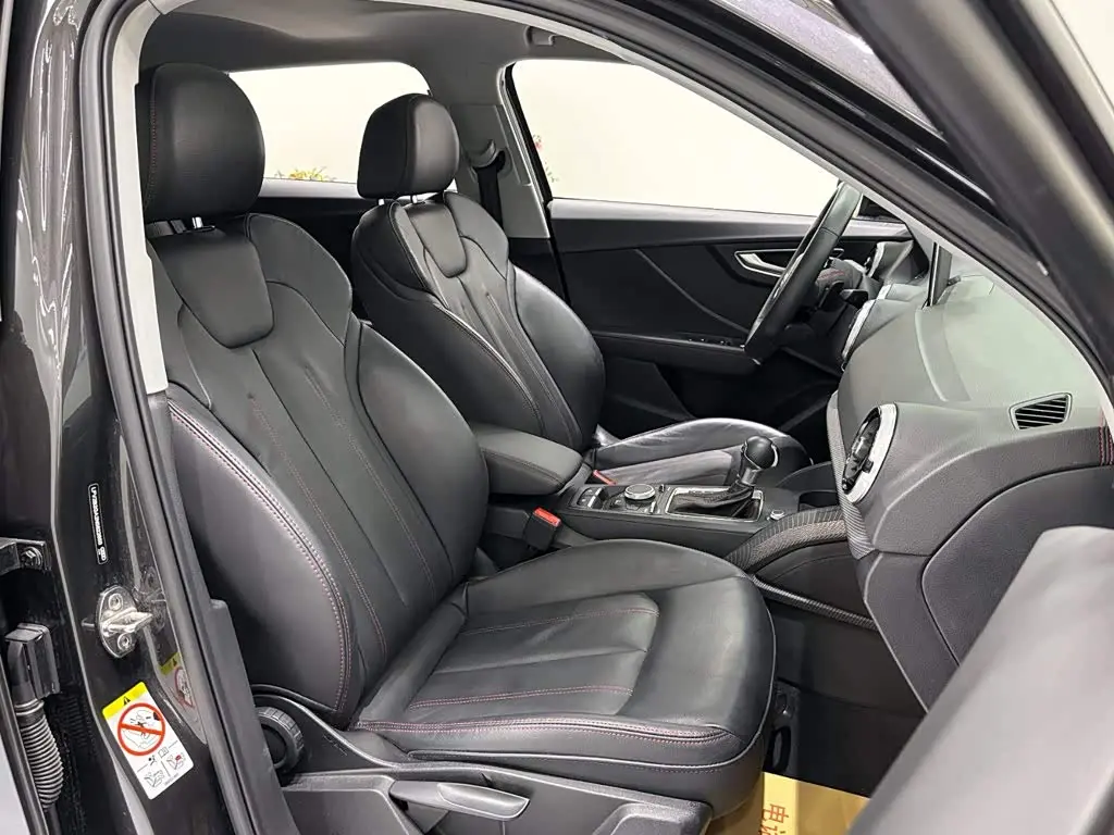 Audi Q2L 2023 — Photo 13/14