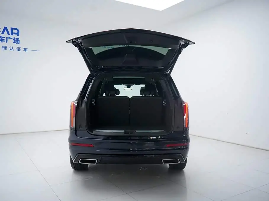 Cadillac XT6 2022 — Фото 10/20