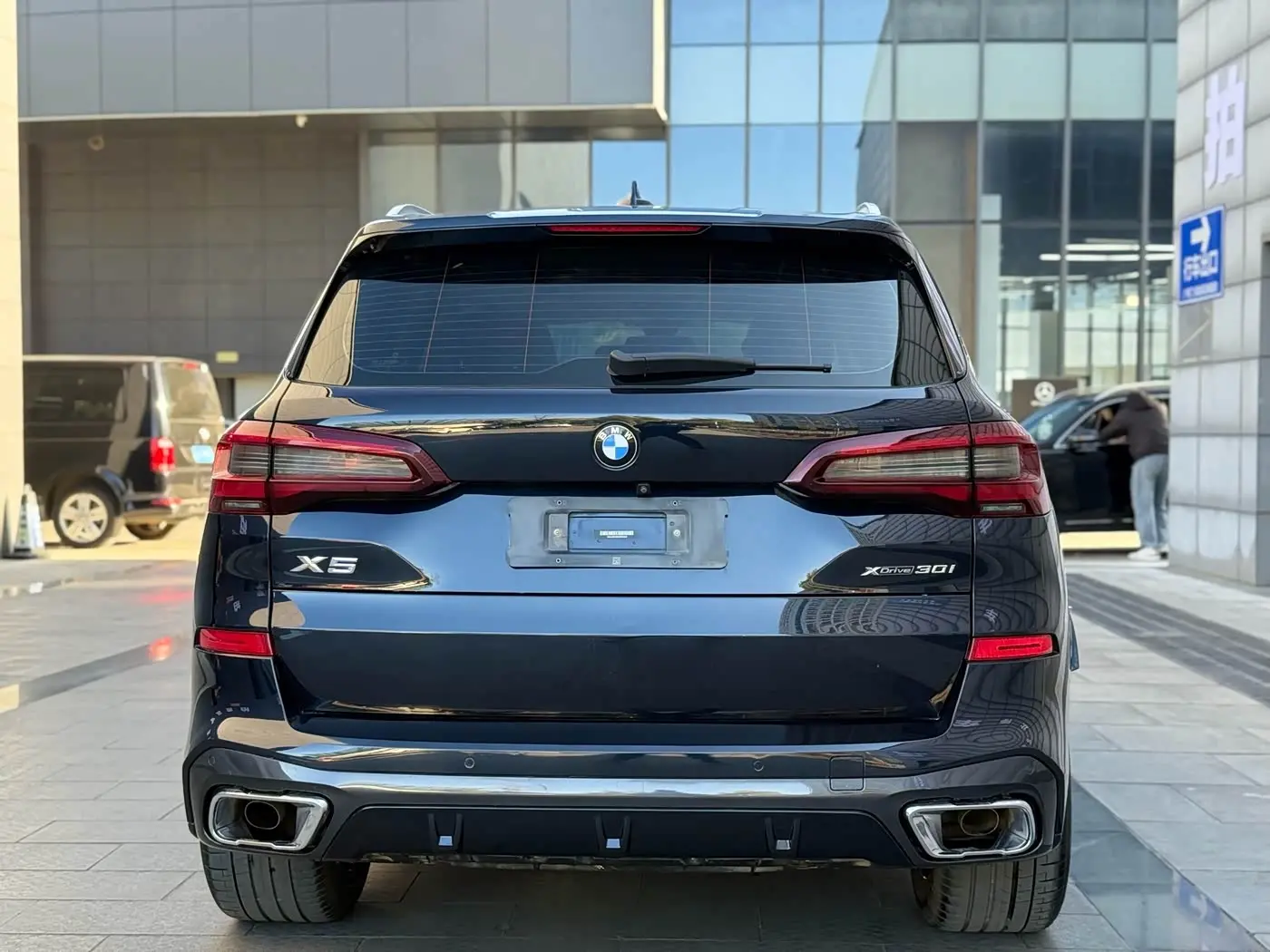 BMW X5 2021 — Фото 19/20