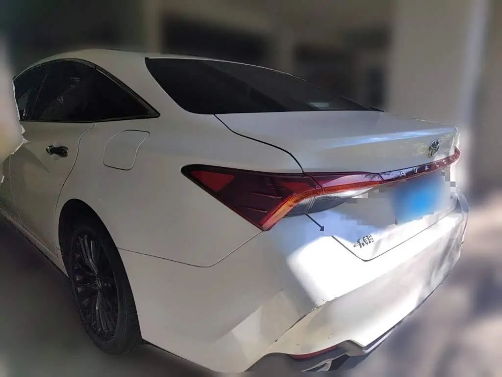 Toyota Avalon 2020 — Фото 4/20
