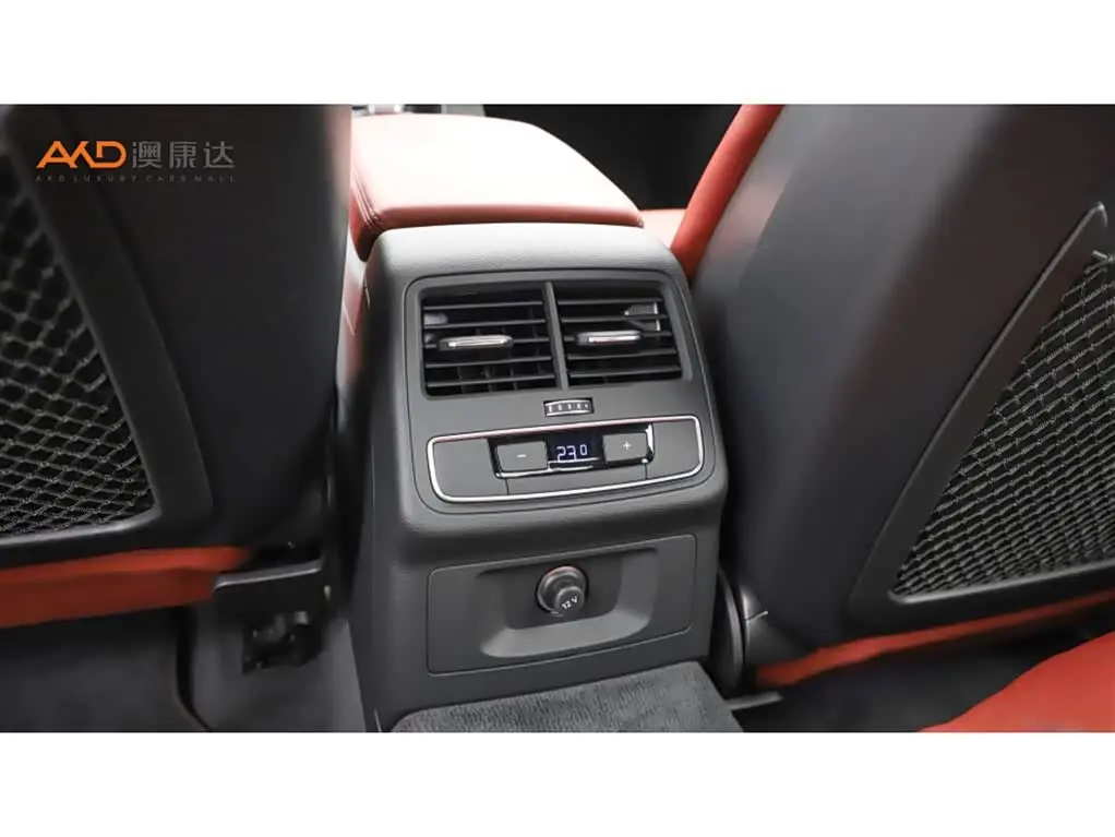 Audi S4 2024 — Photo 9/10