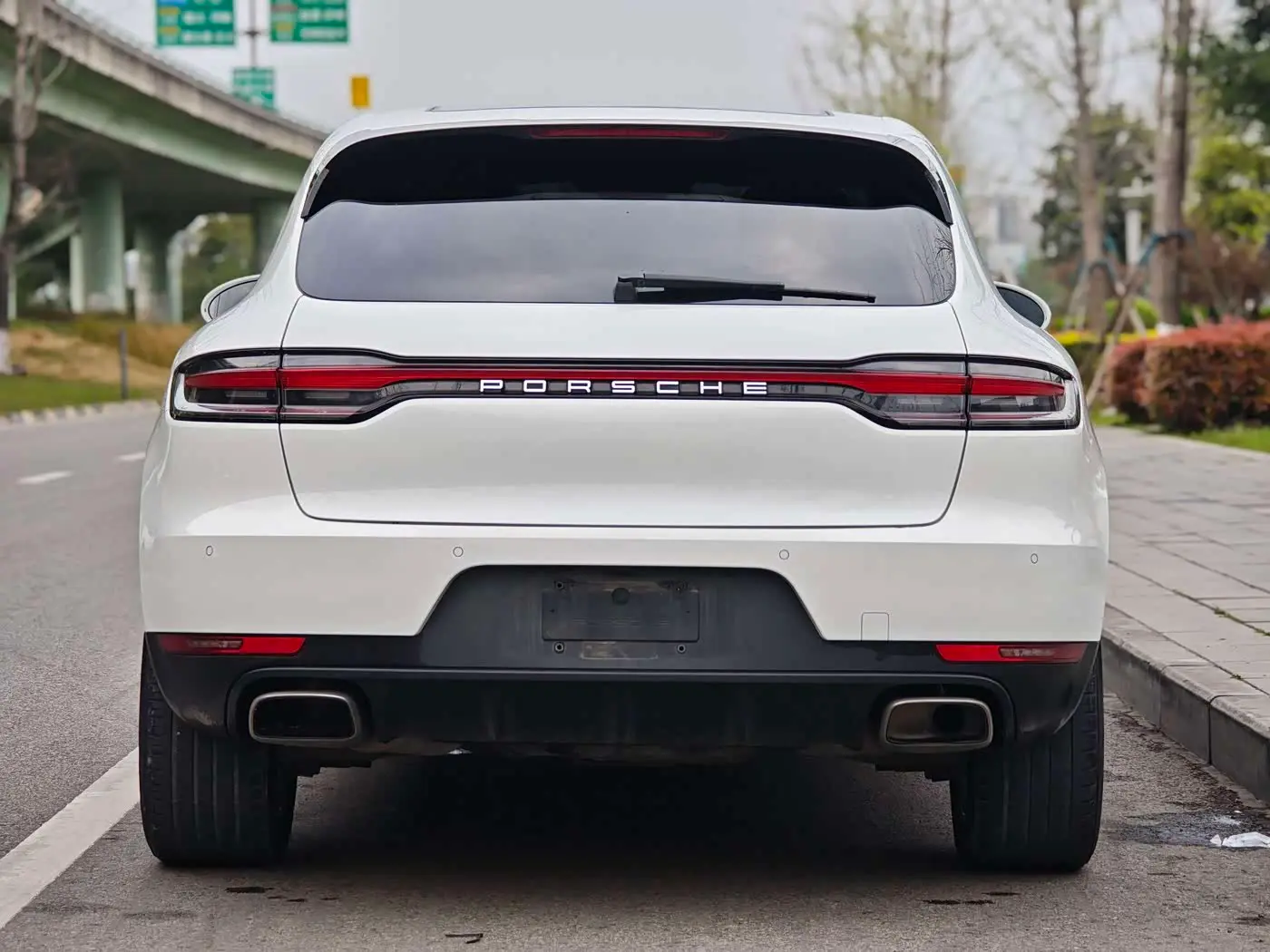 Porsche Macan 2021 — Photo 4/16