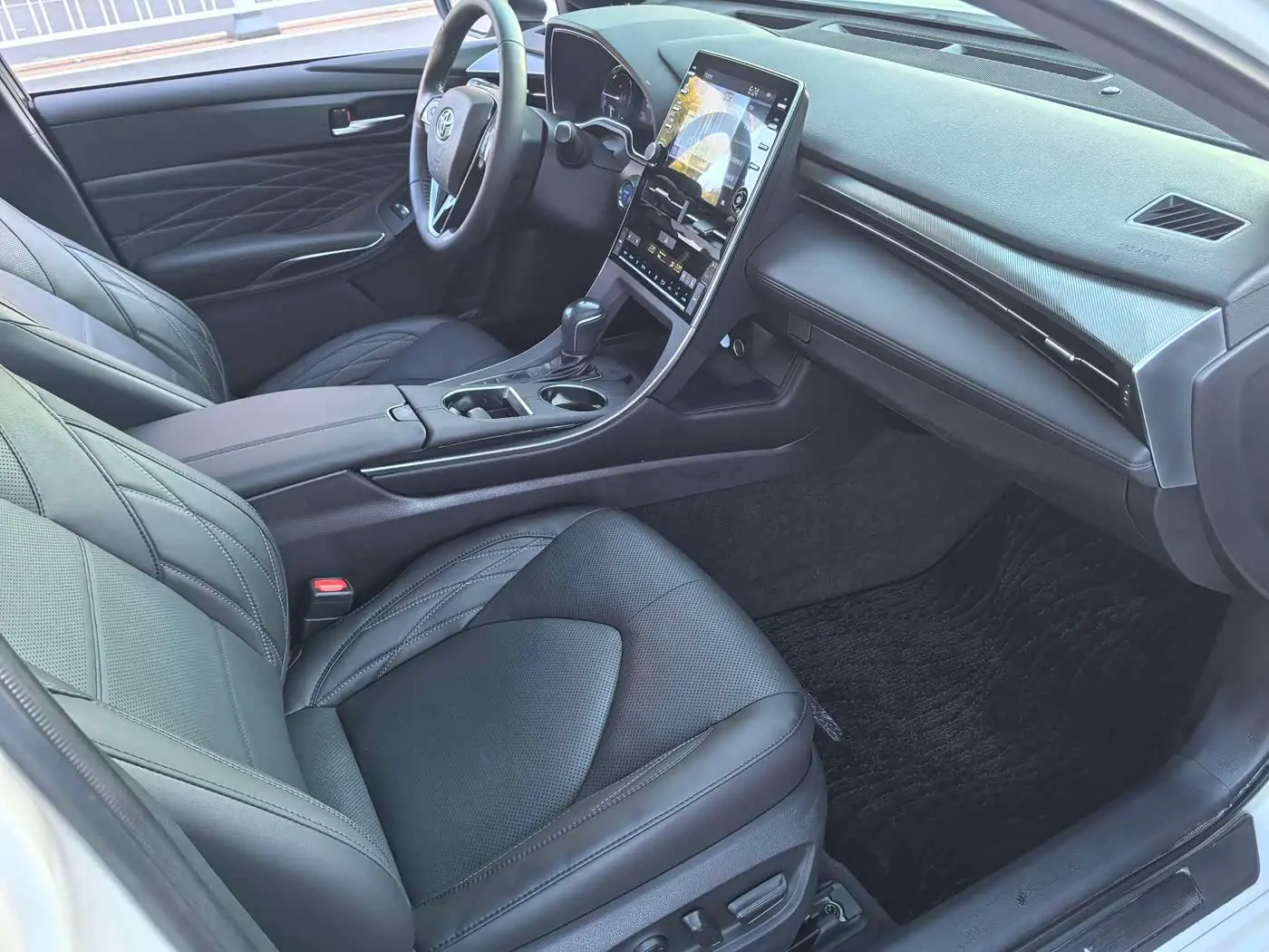 Toyota Avalon 2019 — Фото 15/20