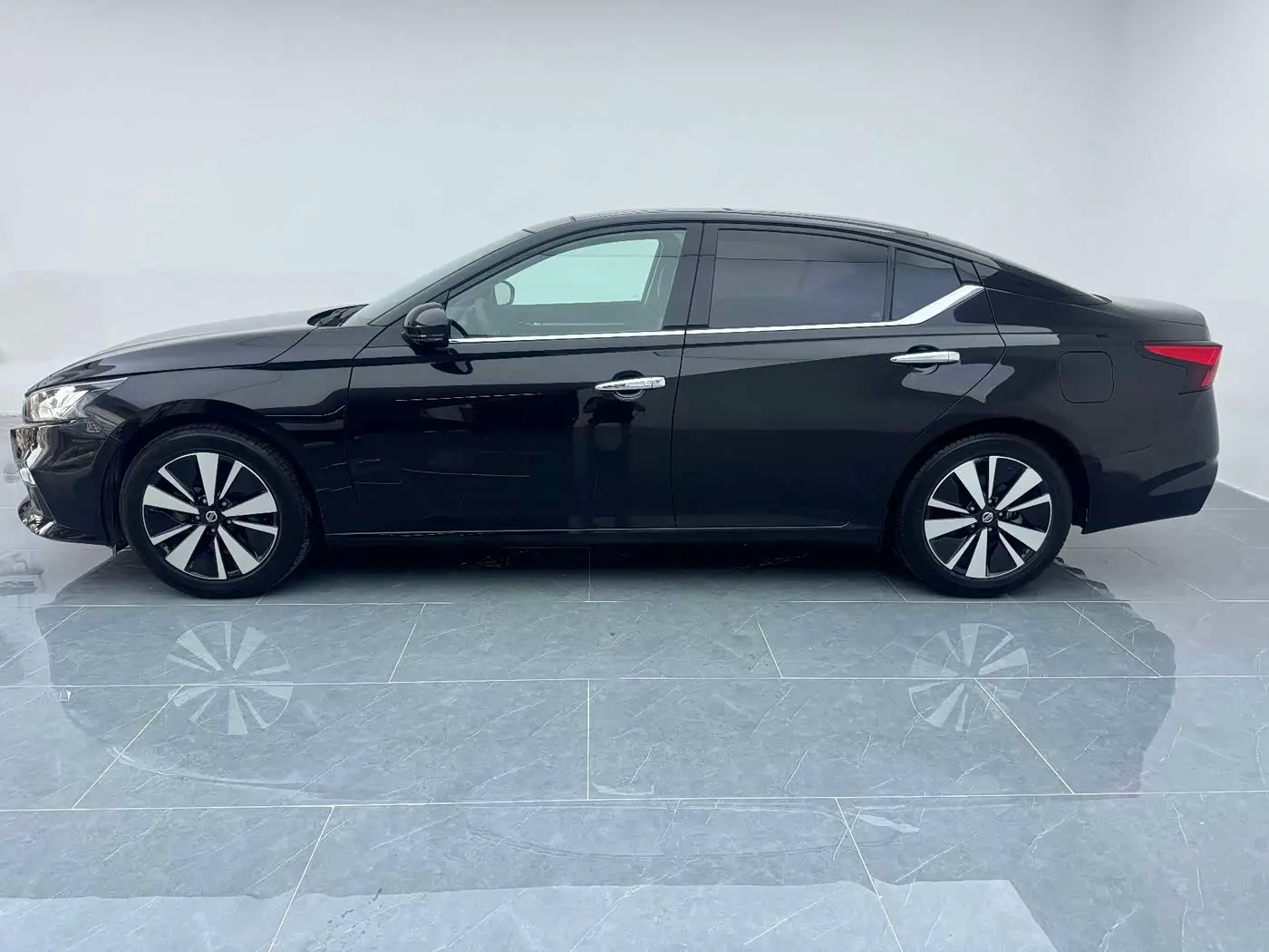 Nissan Teana 2023 — Şəkil 4/20