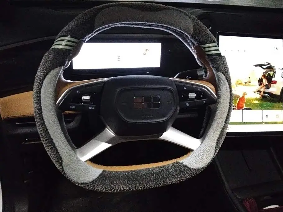 Geely Galaxy Galaxy L7 2023 — Фото 15/16
