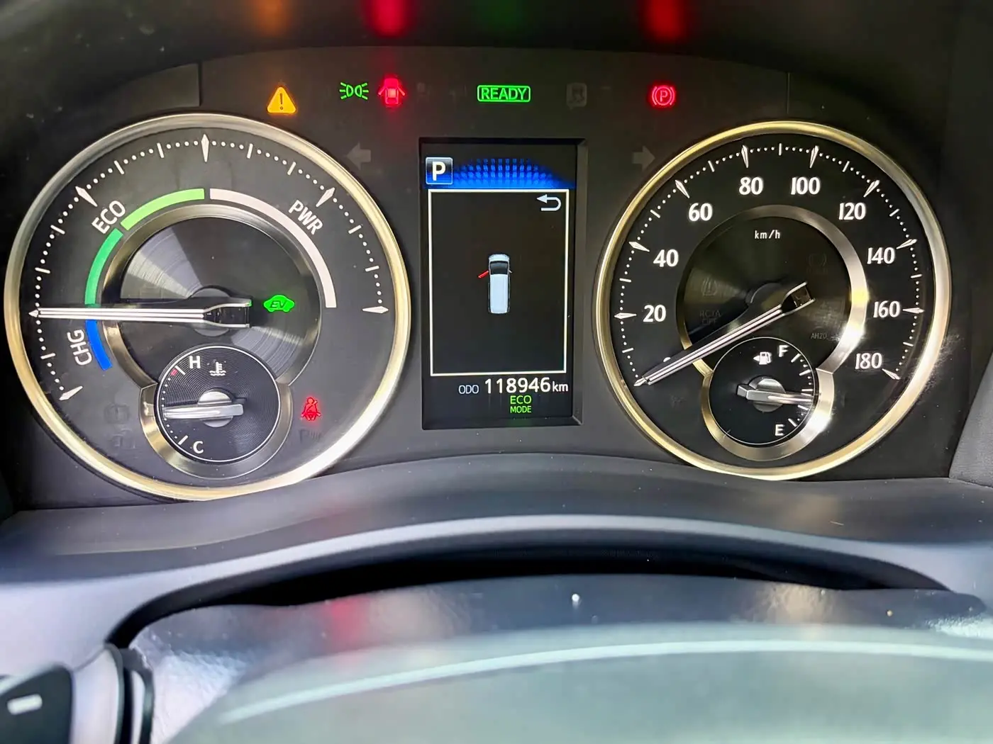 Toyota Vellfire 2022 — Photo 8/20