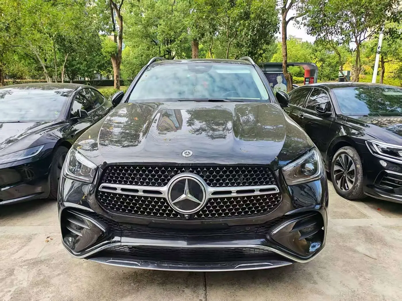 Mercedes-Benz GLE 2025 — Photo 2/9