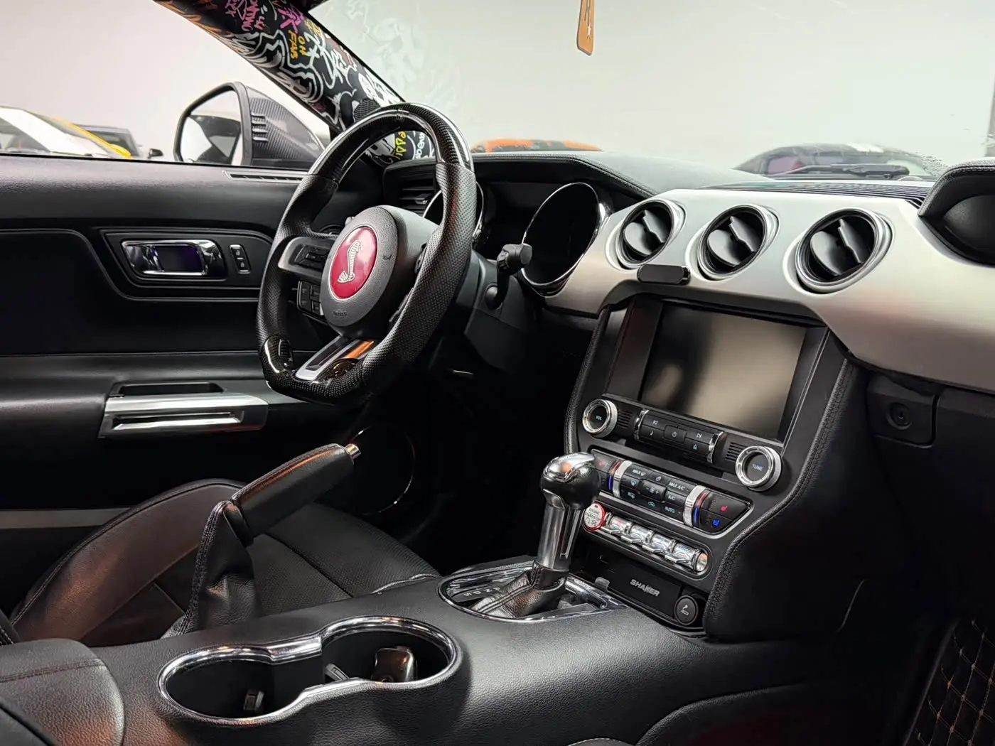 Ford Mustang 2016 — Photo 7/8