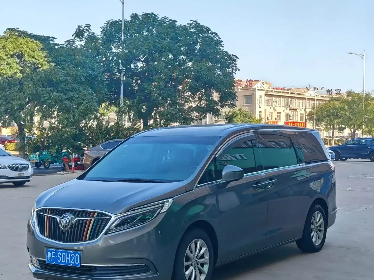 Buick GL8, 2017