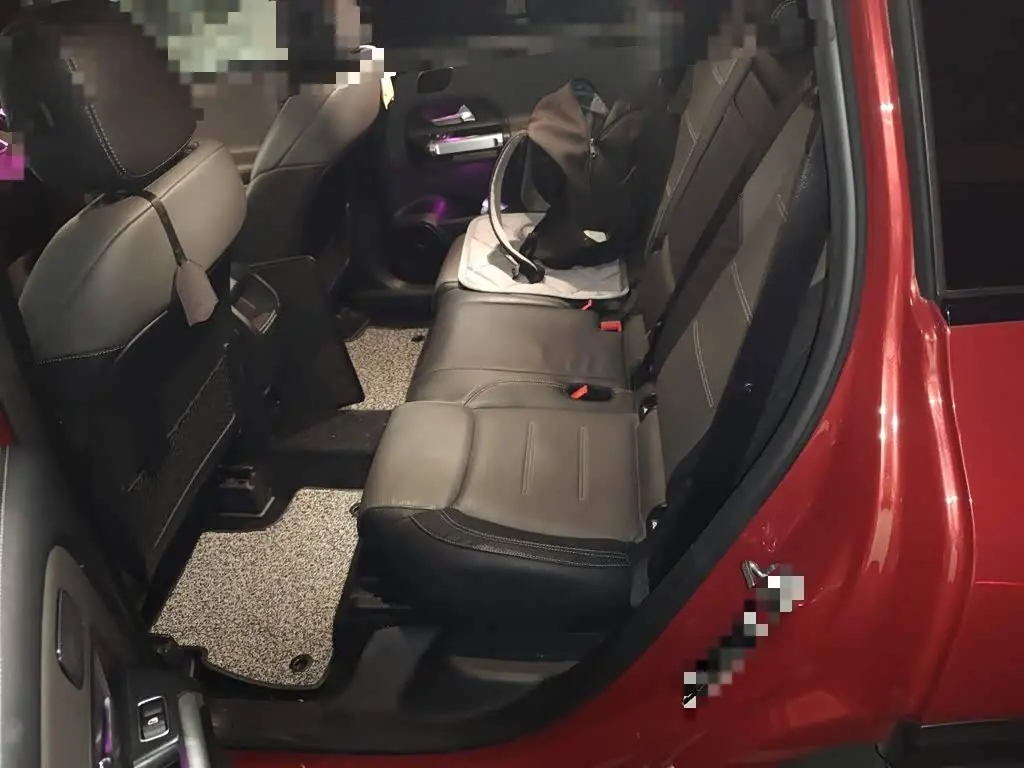 Mercedes-Benz GLB AMG 2021 — Photo 13/20