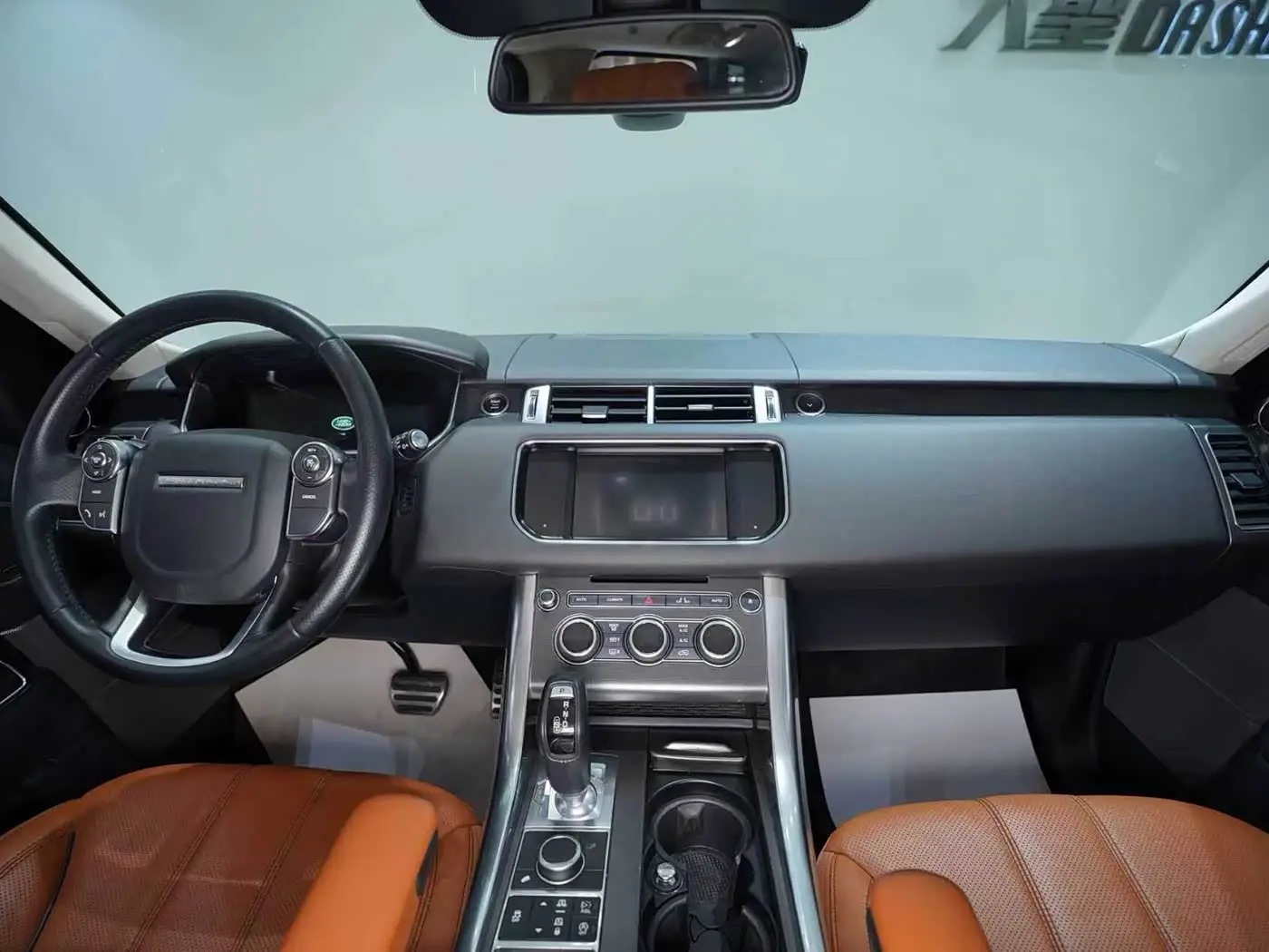 Land Rover Range Rover Sport 2016 — Фото 15/15