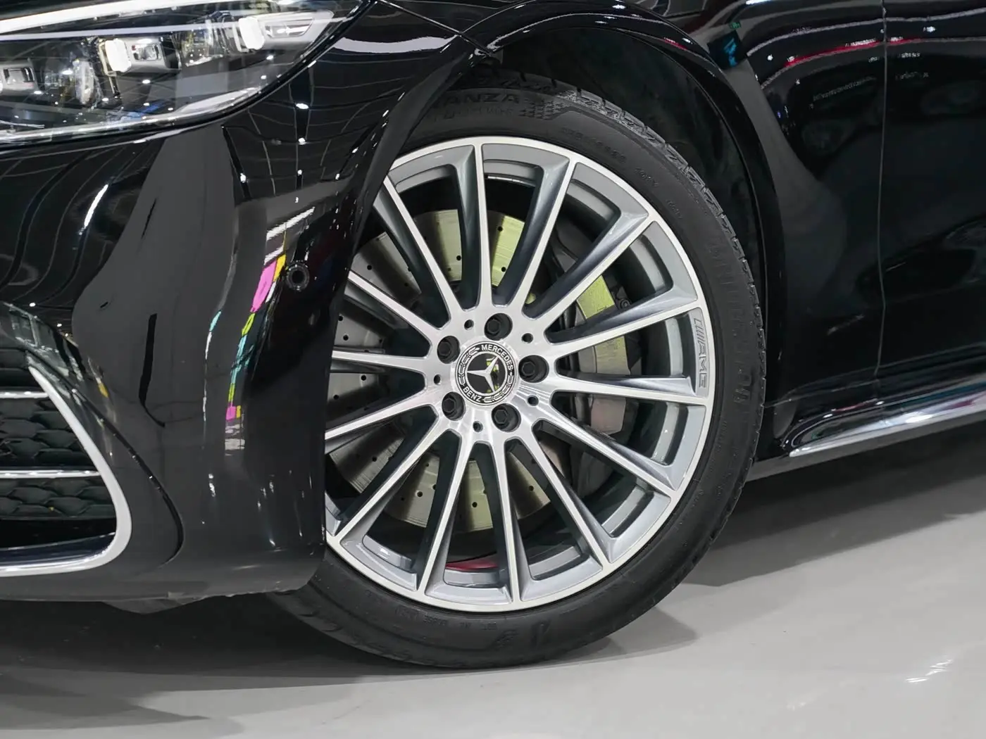 Mercedes-Benz S-Class 2023 — Photo 4/20