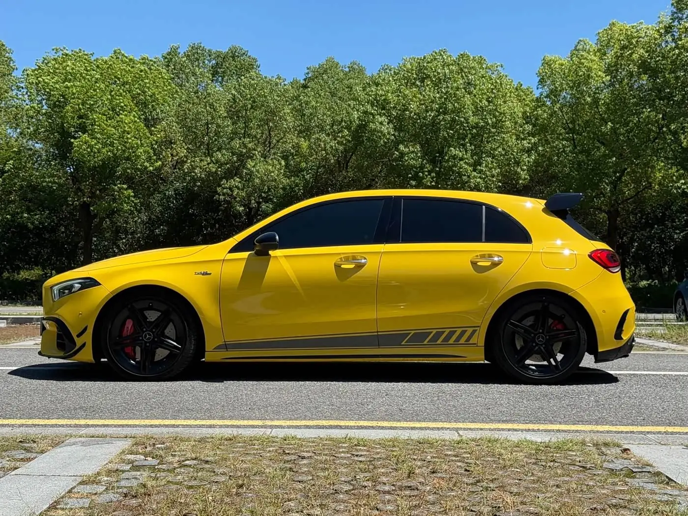 Mercedes-Benz A-Class AMG 2021 — Photo 4/18