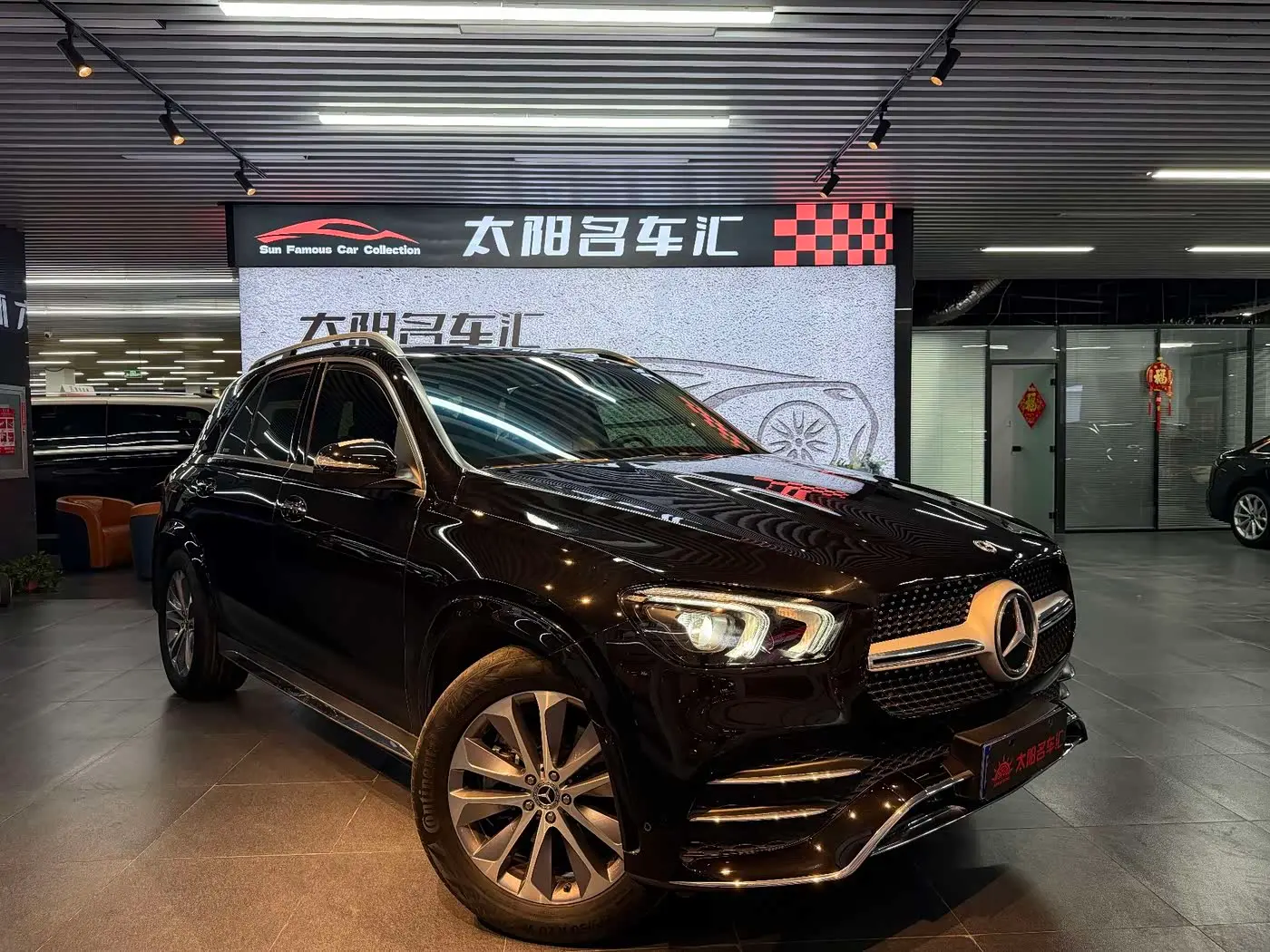 Mercedes-Benz GLE 2023 — Фото 3/14