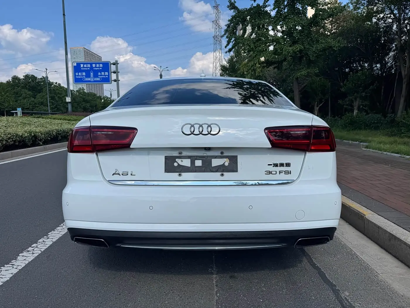 Audi A6L 2018 — Photo 4/9