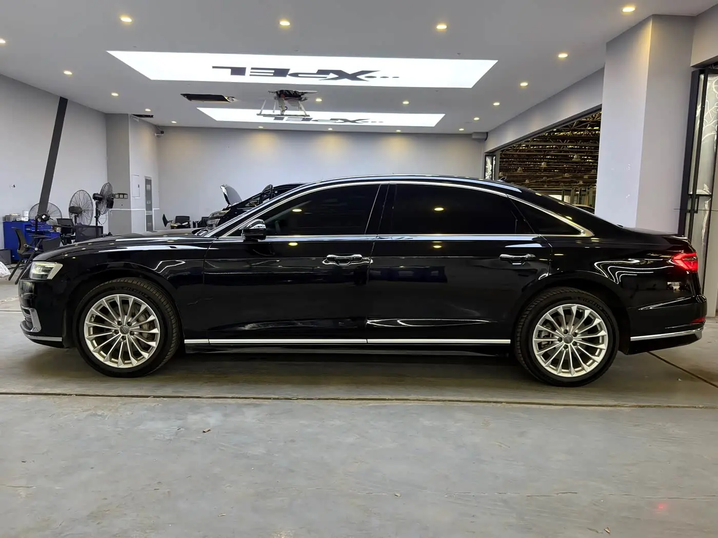 Audi A8 2020 — Şəkil 4/18