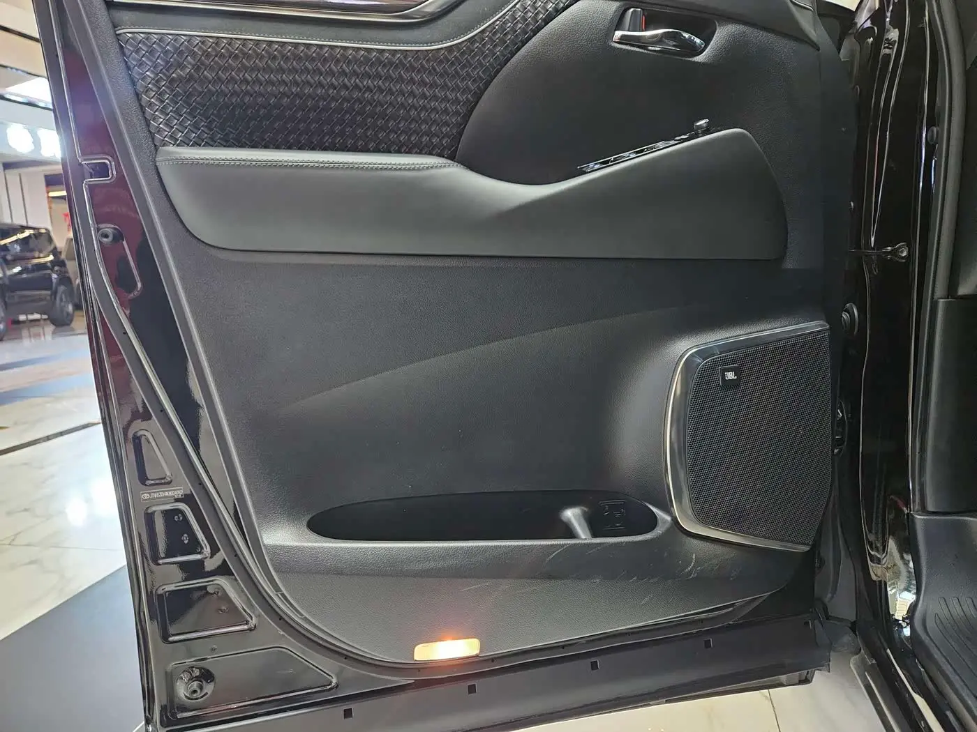 Toyota Alphard 2019 — Şəkil 5/20