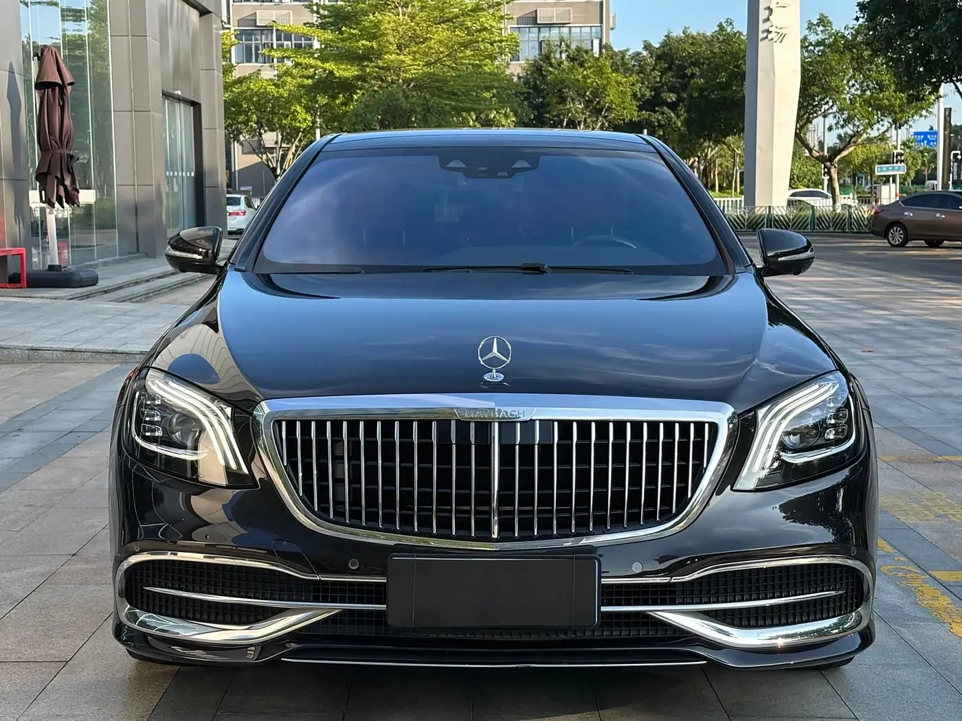 Mercedes-Benz Maybach S-Class 2020 — Photo 2/16
