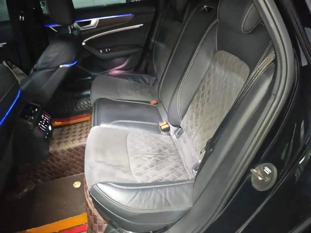 Audi A6L 2023 — Şəkil 18/20