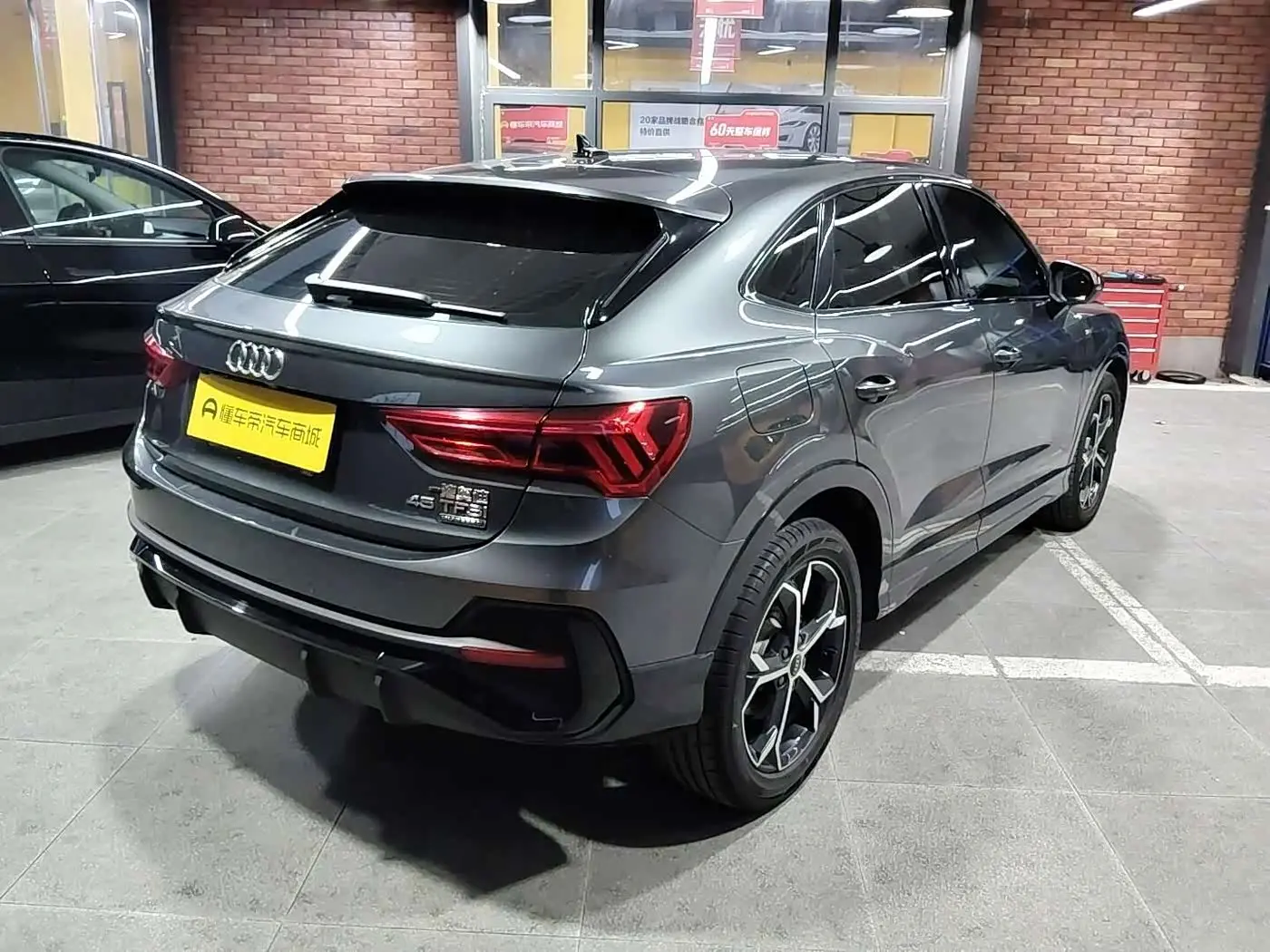 Audi Q3 Sportback 2022 — Фото 4/20
