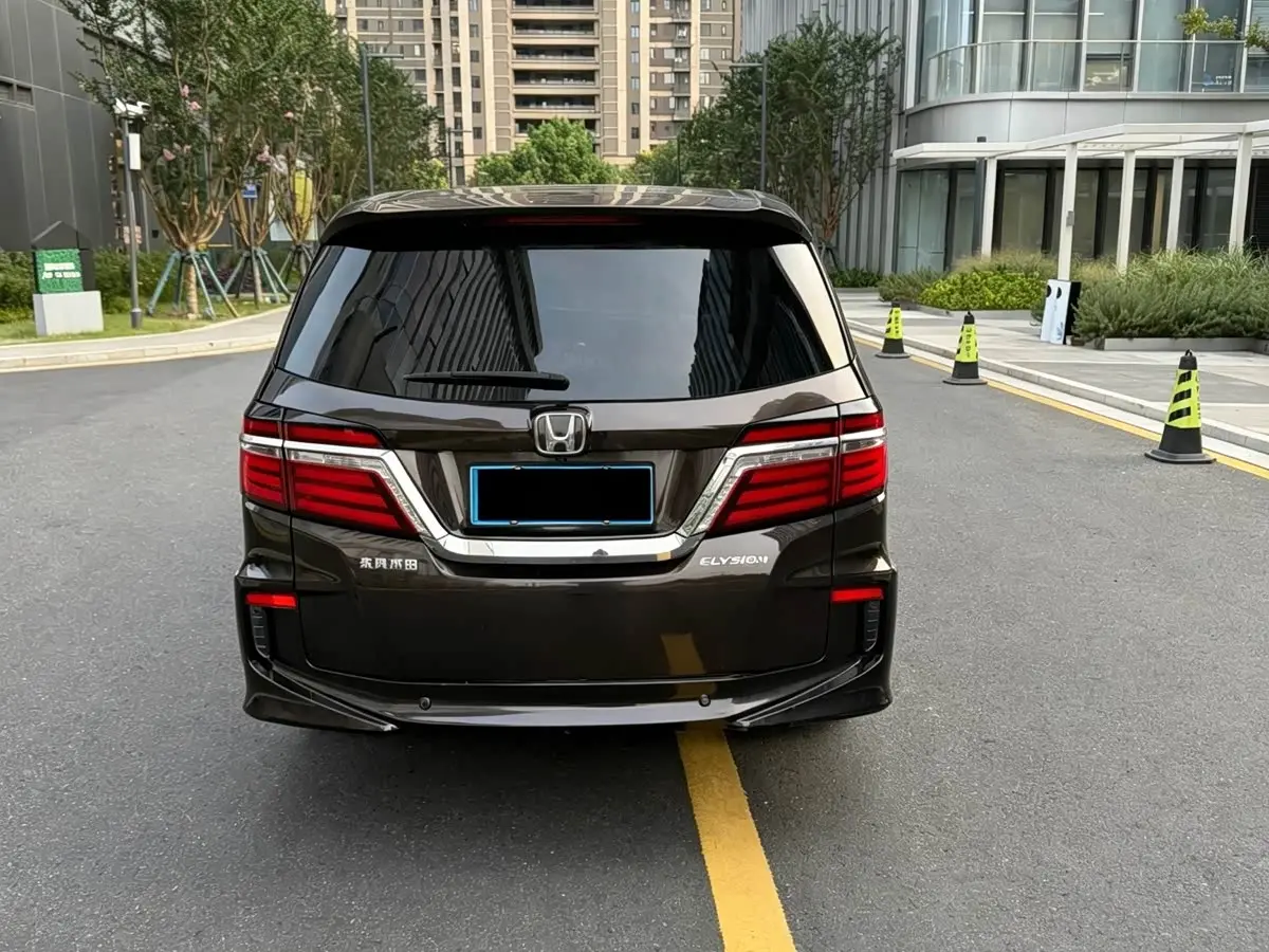 Honda Elysion 2018 — Şəkil 4/13