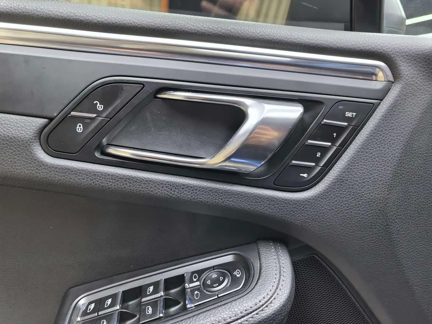 Porsche Macan 2016 — Фото 14/20